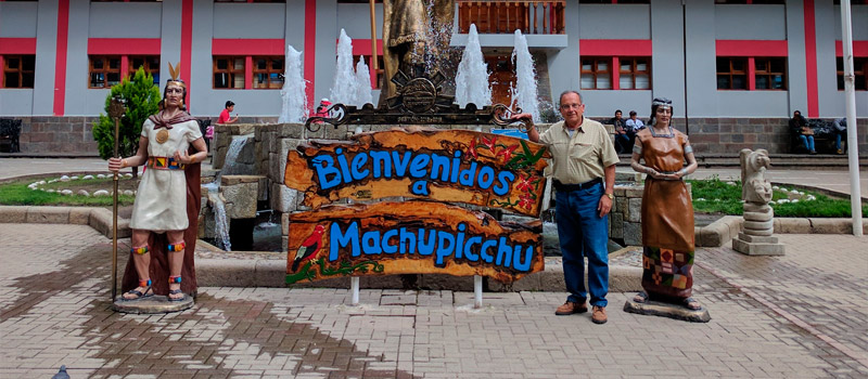 Plaza de Armas de Aguas calientes Machu Picchu